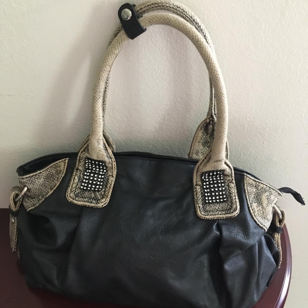 Purse - Picture 2 of 5